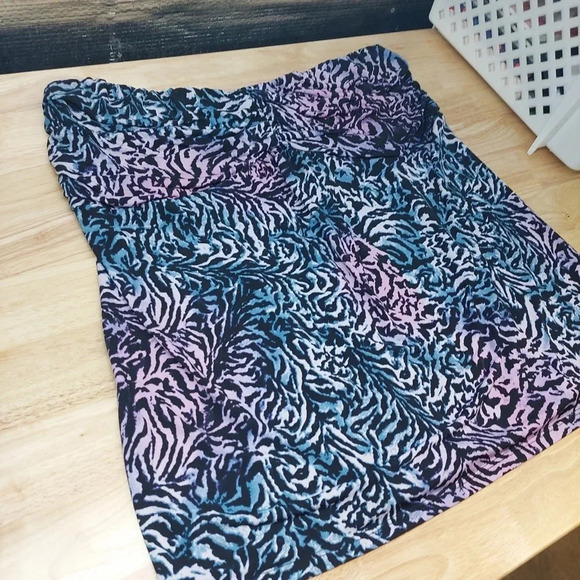 Torrid purple & blue Tiger Pattern tube top Swim top 90s Y2K Retro - Picture 5 of 6